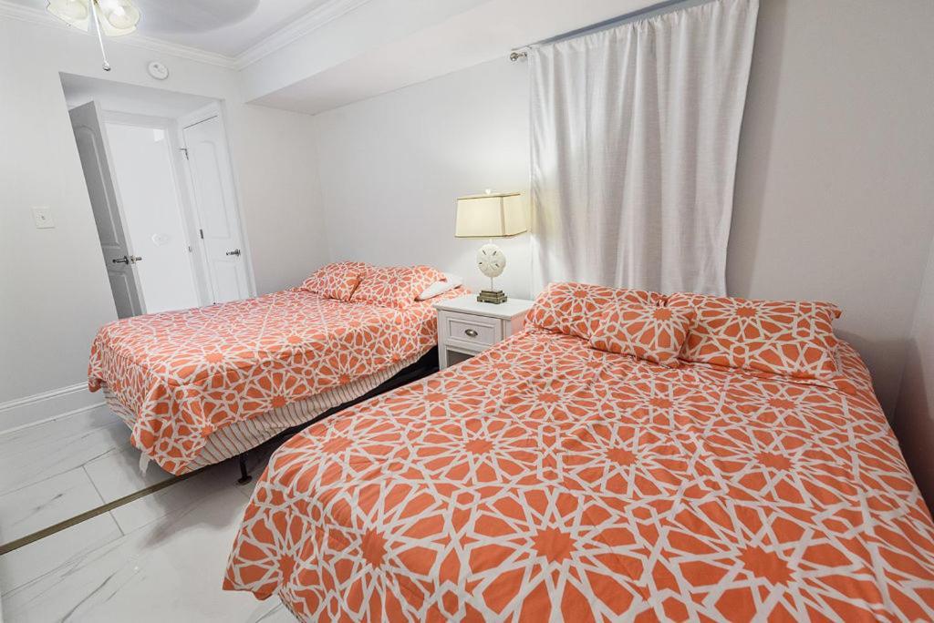 Island Winds East: Renovated Beachfront Condo near Hangout Gulf Shores Exterior photo
